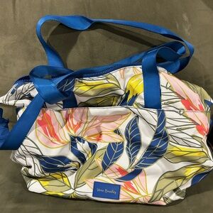 Vera Bradley Multicolor Leaf Print Travel Bag